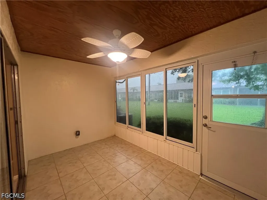 4629 SE 5th Place Cape Coral FL 33904