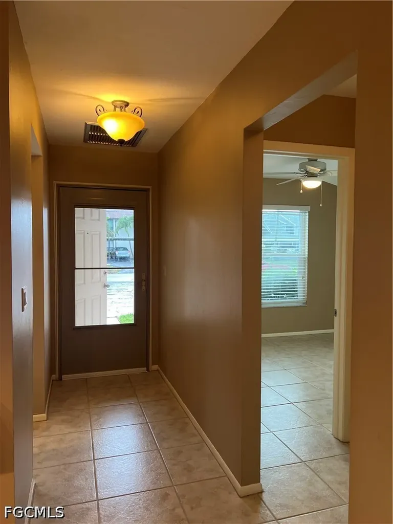 4629 SE 5th Place Cape Coral FL 33904