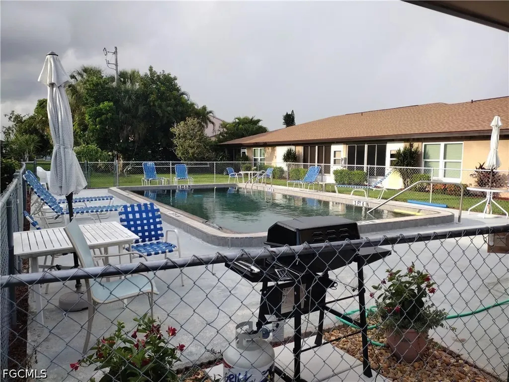 4629 SE 5th Place Cape Coral FL 33904