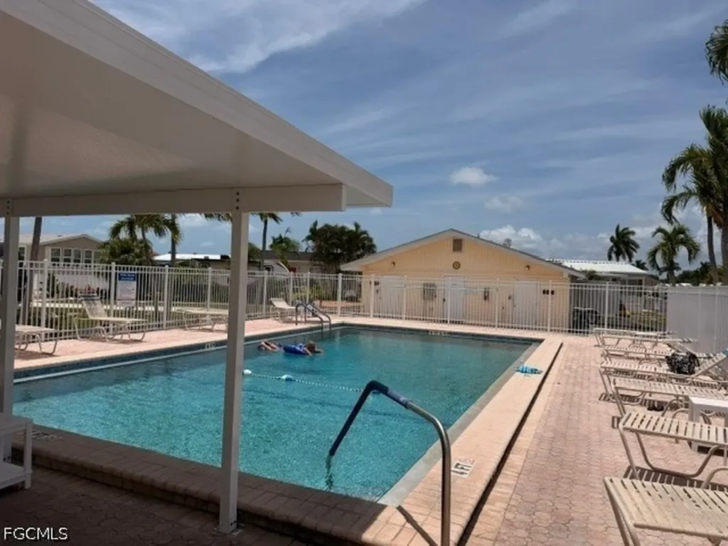 11751 Oakdale Drive Fort Myers FL 33908
