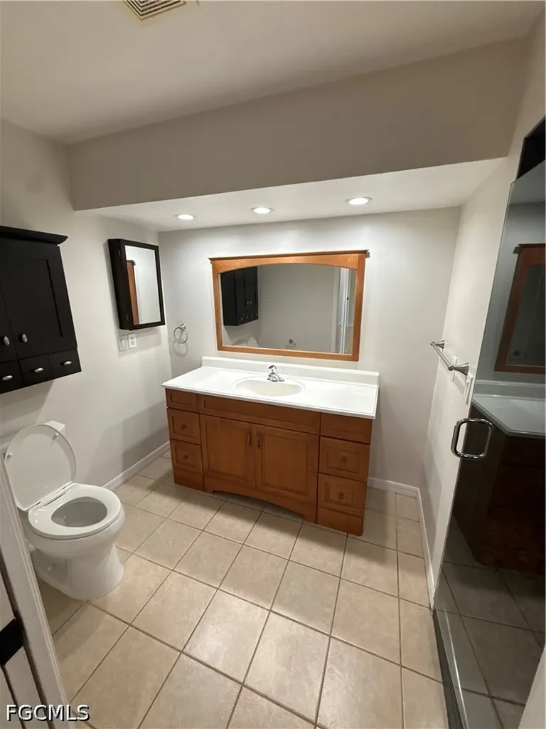 233 SW 43rd Street Cape Coral FL 33914