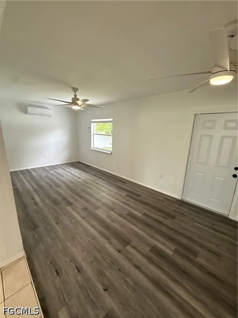 233 SW 43rd Street Cape Coral FL 33914