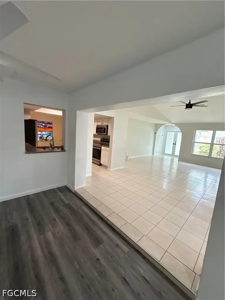 233 SW 43rd Street Cape Coral FL 33914
