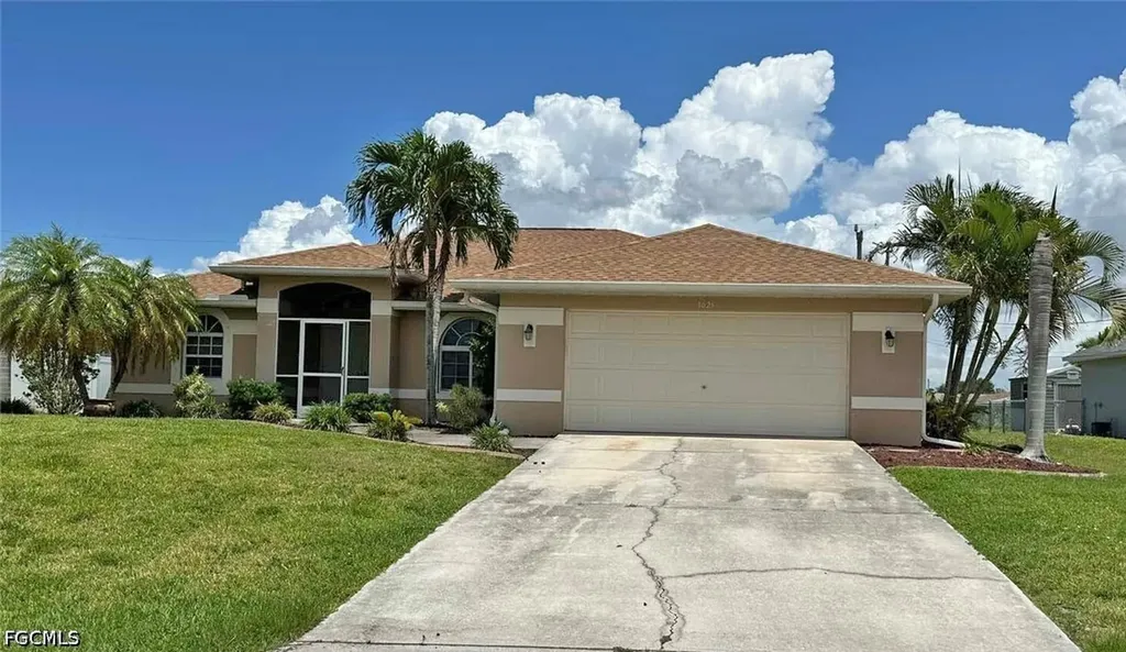 3025 SW 4th Place Cape Coral FL 33914