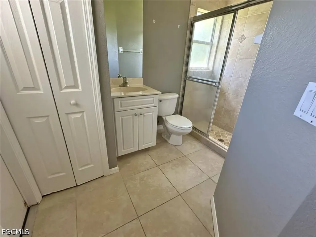 3025 SW 4th Place Cape Coral FL 33914