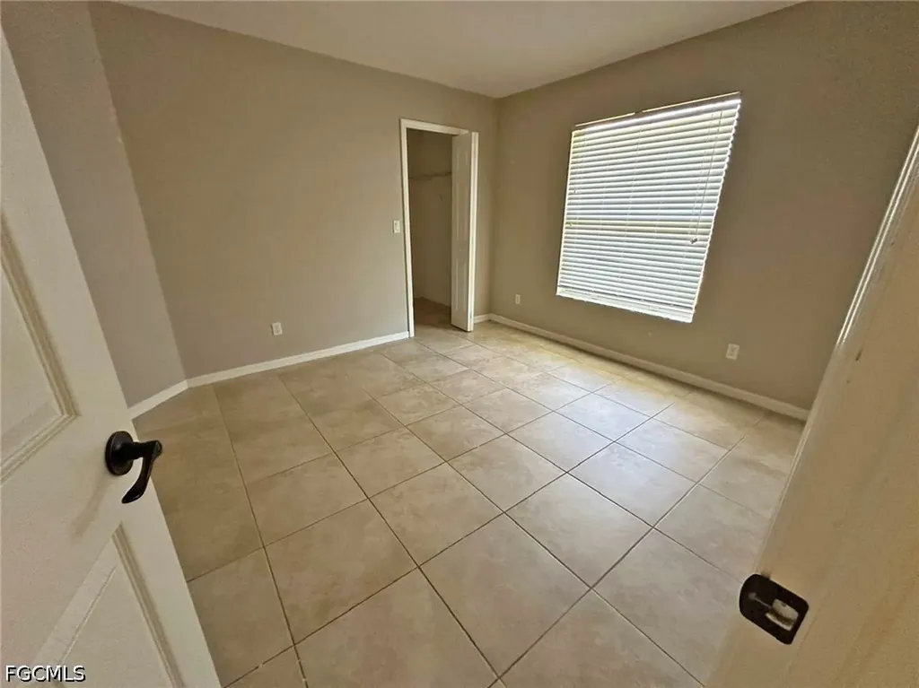 3025 SW 4th Place Cape Coral FL 33914