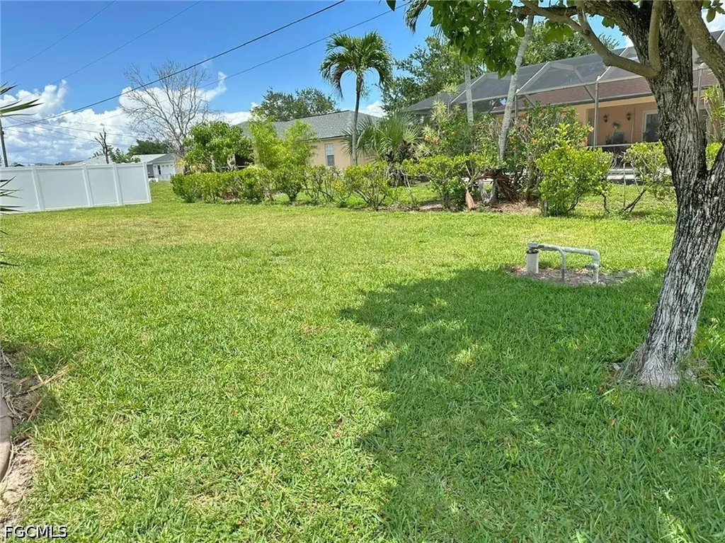3025 SW 4th Place Cape Coral FL 33914
