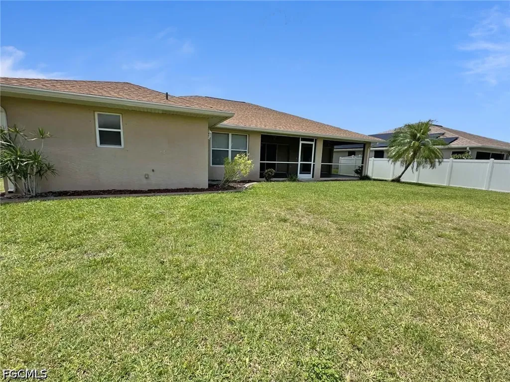 3025 SW 4th Place Cape Coral FL 33914