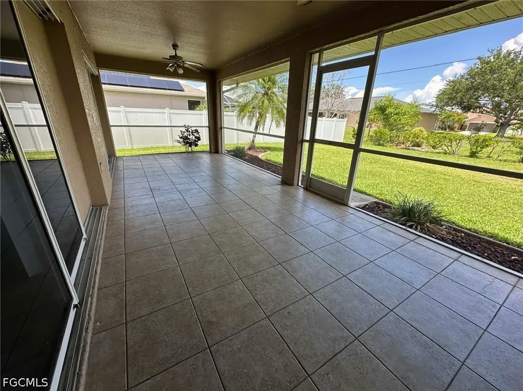 3025 SW 4th Place Cape Coral FL 33914