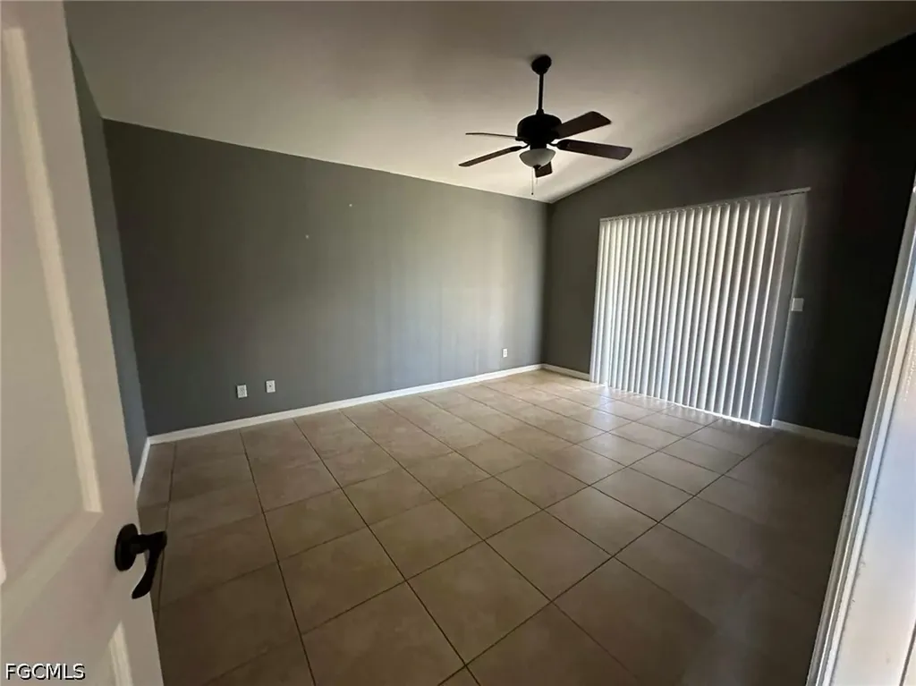 3025 SW 4th Place Cape Coral FL 33914