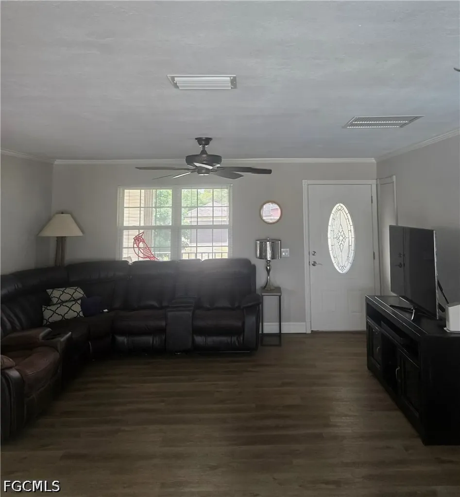 8093 Anhinga Road Fort Myers FL 33967