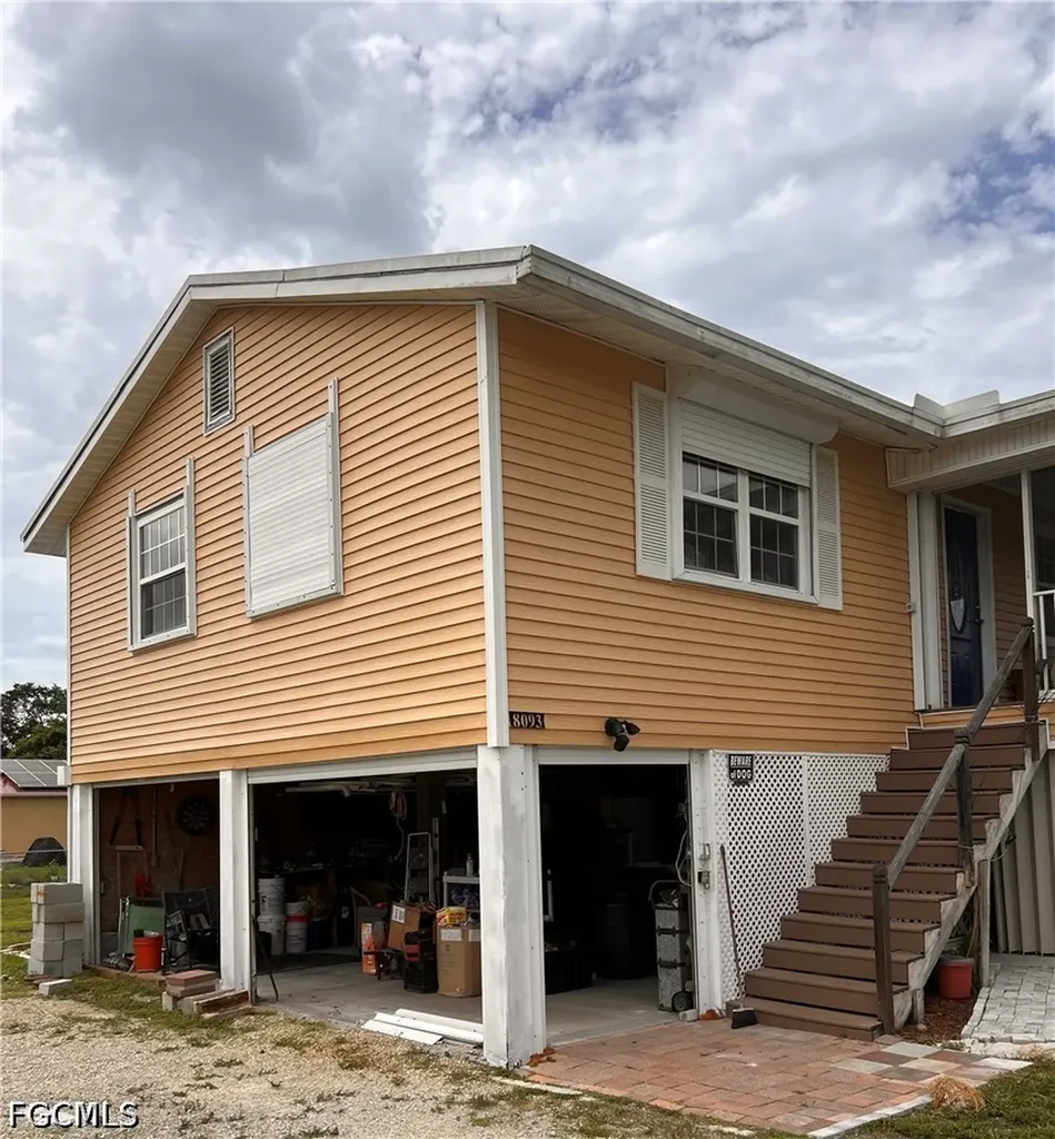 8093 Anhinga Road Fort Myers FL 33967