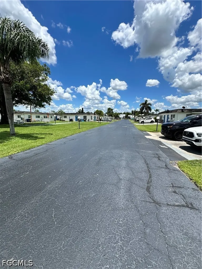 10 Tangerine Court Lehigh Acres FL 33936