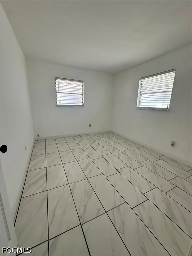 10 Tangerine Court Lehigh Acres FL 33936
