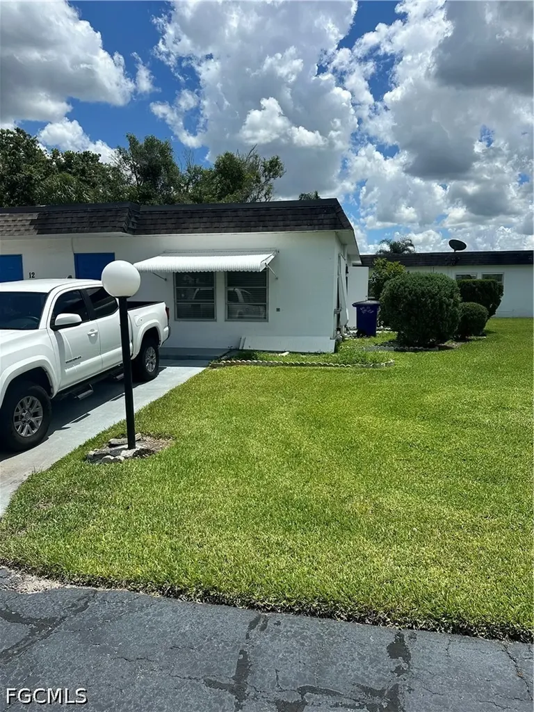 10 Tangerine Court Lehigh Acres FL 33936