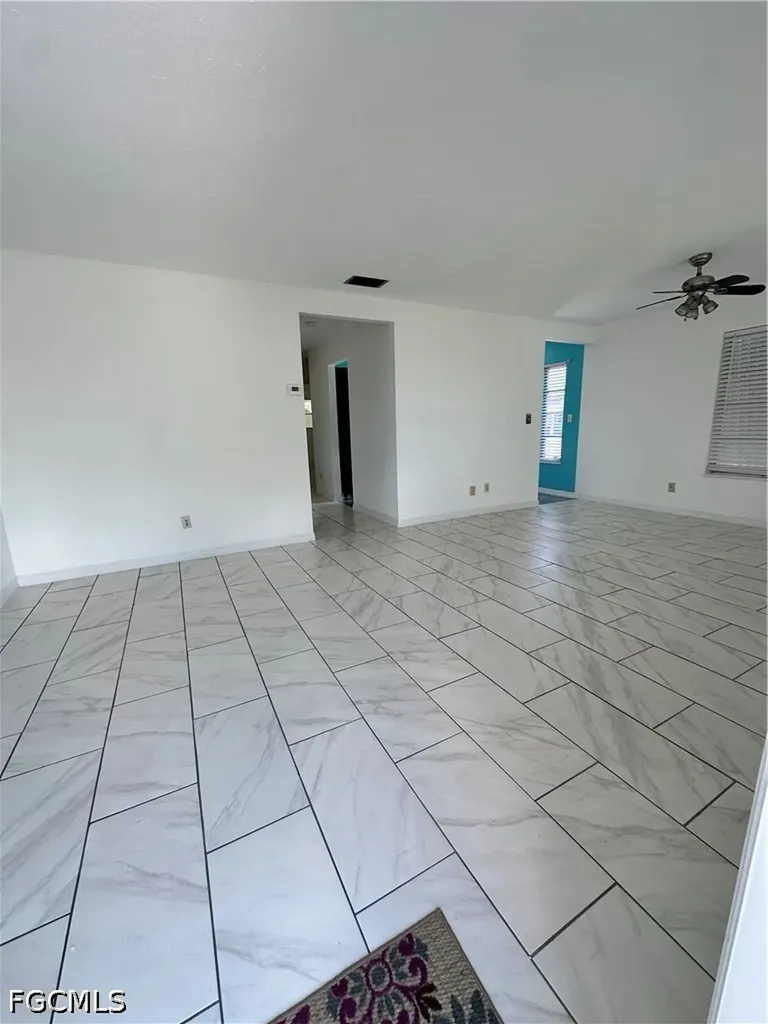 10 Tangerine Court Lehigh Acres FL 33936