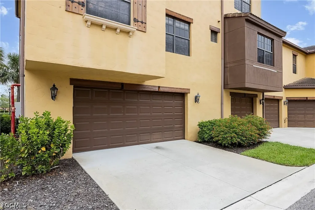 11875 Izarra Way Fort Myers FL 33912