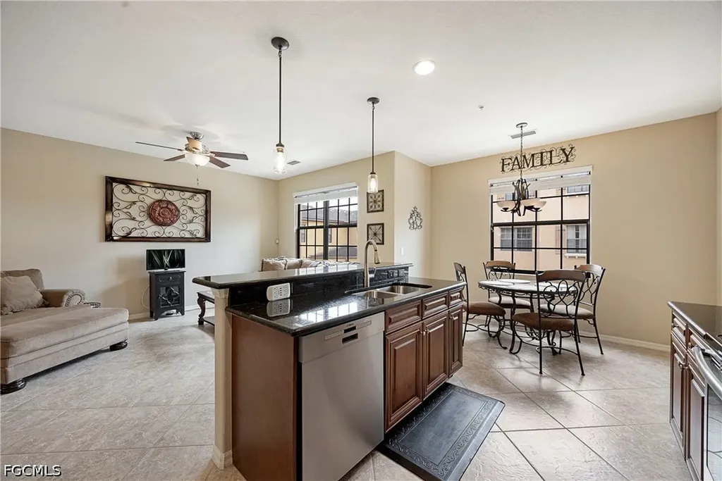 11875 Izarra Way Fort Myers FL 33912
