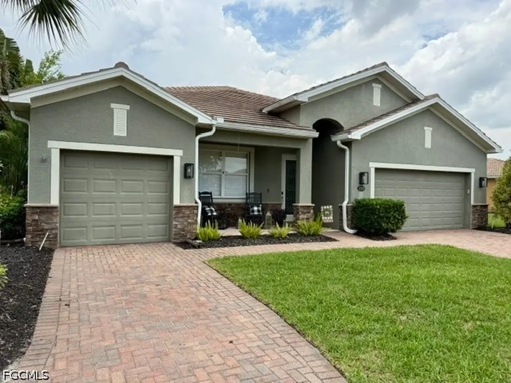 3300 Hampton Boulevard Alva FL 33920