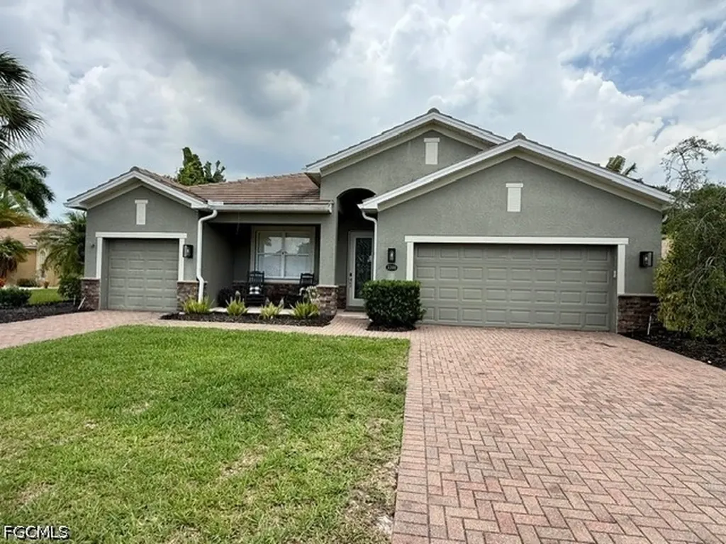3300 Hampton Boulevard Alva FL 33920