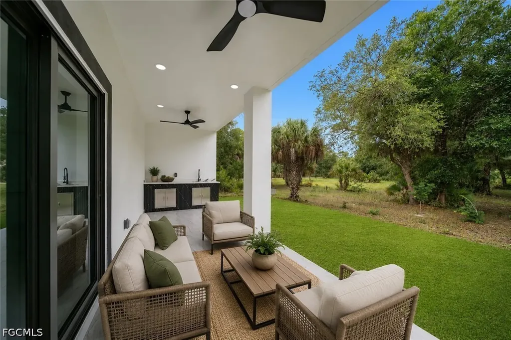 3304 E 15th Street Lehigh Acres FL 33972