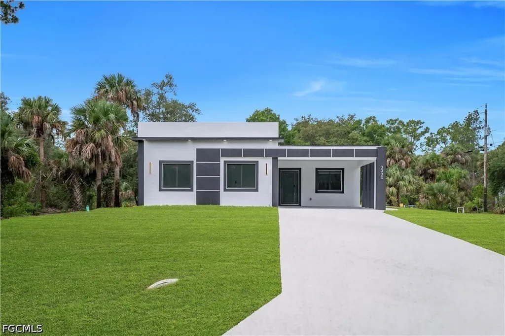 3304 E 15th Street Lehigh Acres FL 33972