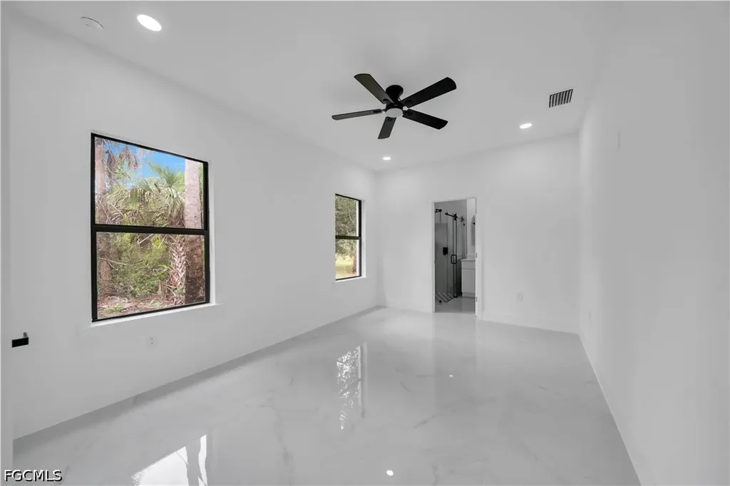 3304 E 15th Street Lehigh Acres FL 33972