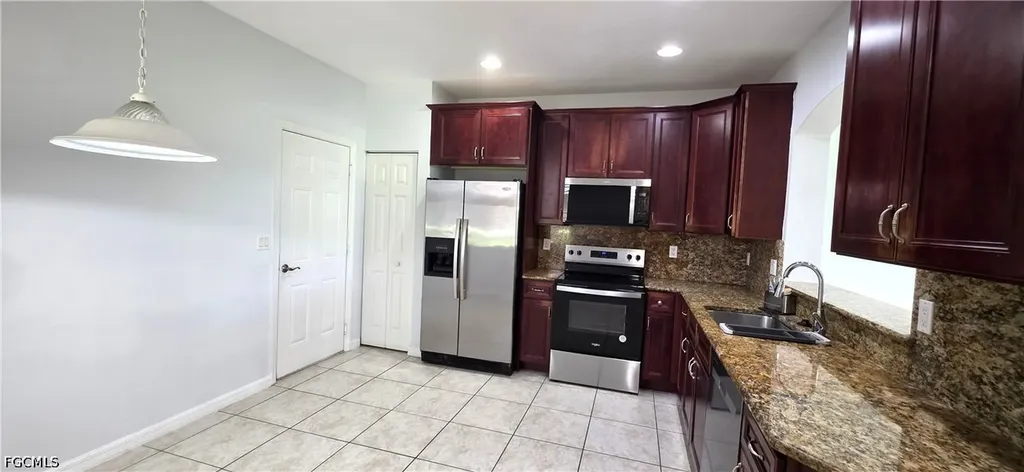 3345 Dandolo Circle Cape Coral FL 33909