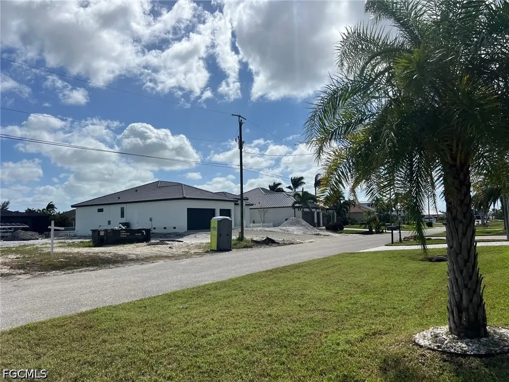 722 NW 39th Avenue Cape Coral FL 33993