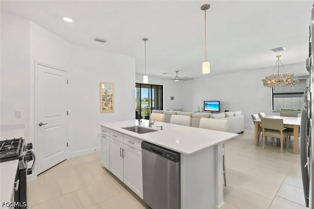 Estero FL 33928
