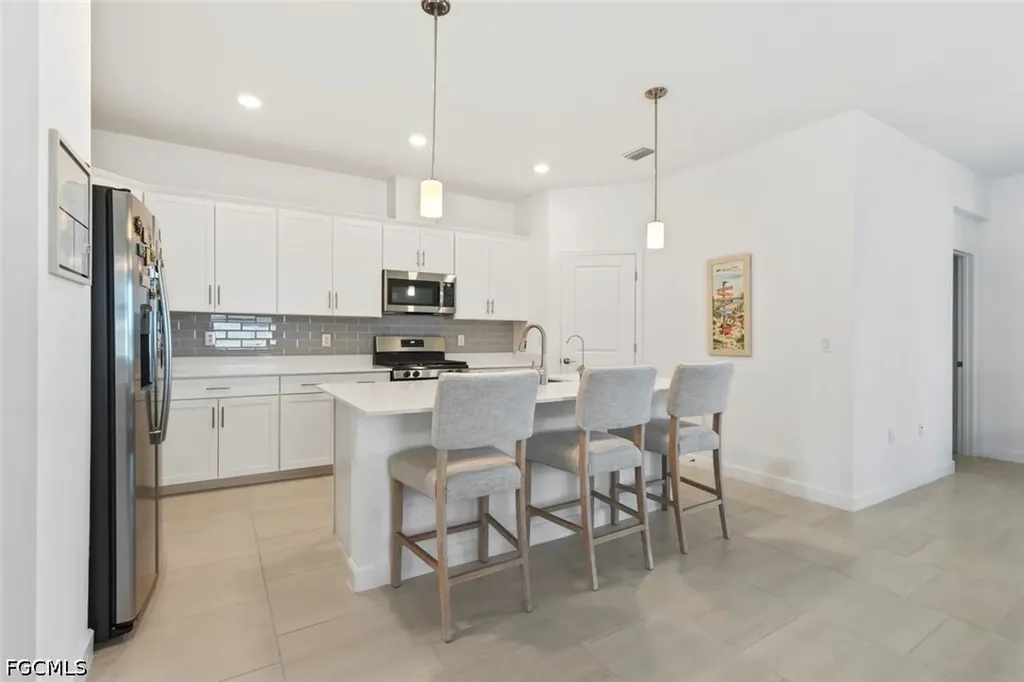 Estero FL 33928