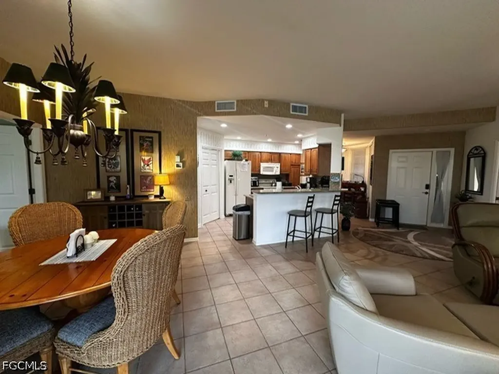 9170 Southmont Cove Fort Myers FL 33908