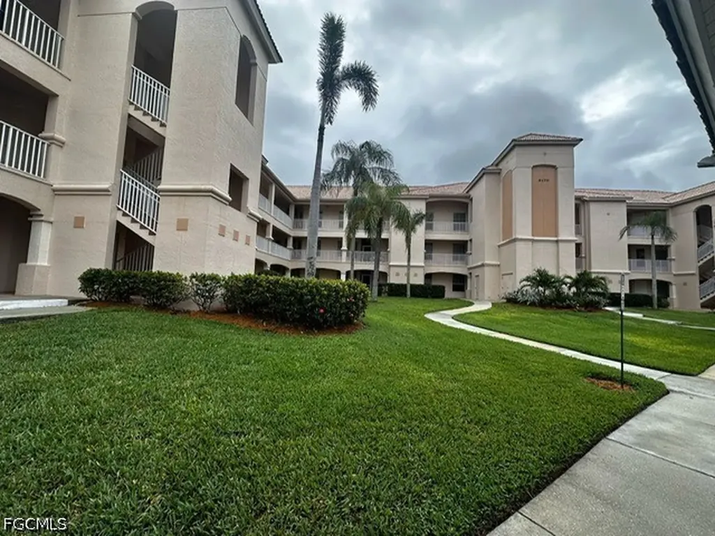 9170 Southmont Cove Fort Myers FL 33908