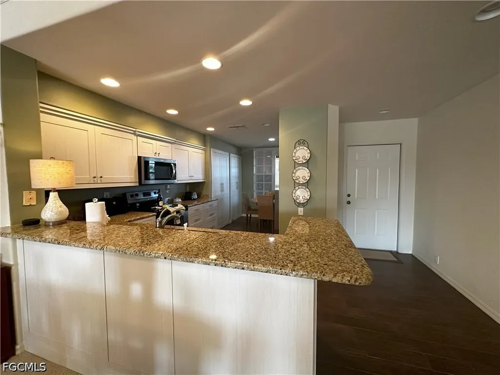 9100 Southmont Cove Fort Myers FL 33908