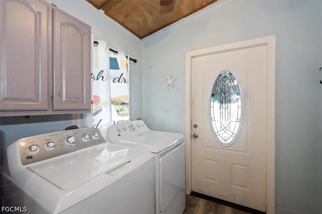 1721 Club House Road North Fort Myers FL 33917