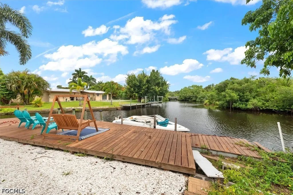 1721 Club House Road North Fort Myers FL 33917