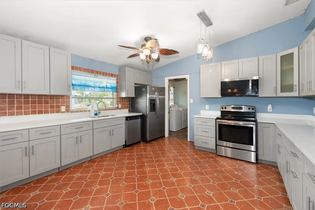 1721 Club House Road North Fort Myers FL 33917