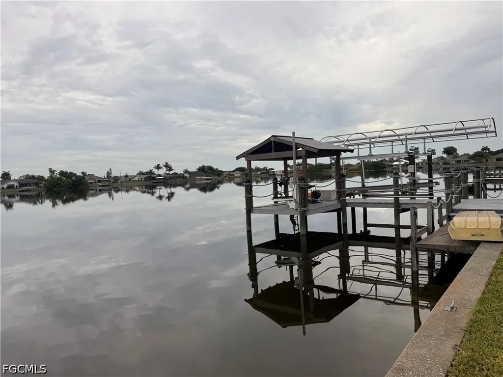 247 SE 6th Street Cape Coral FL 33990