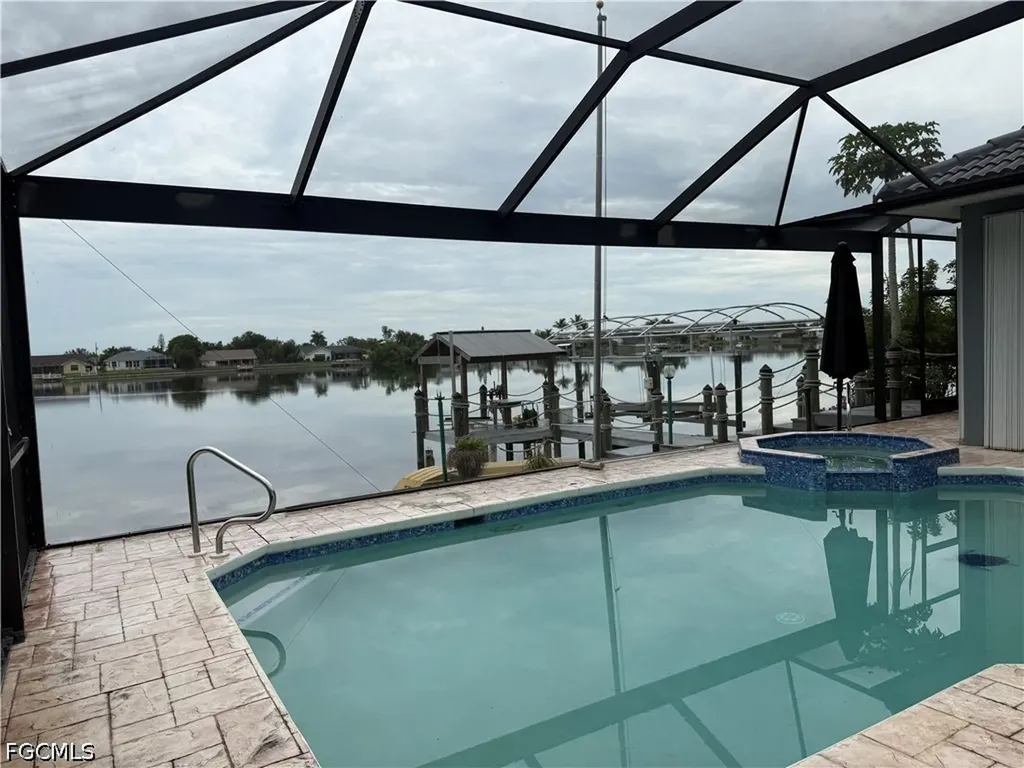 247 SE 6th Street Cape Coral FL 33990
