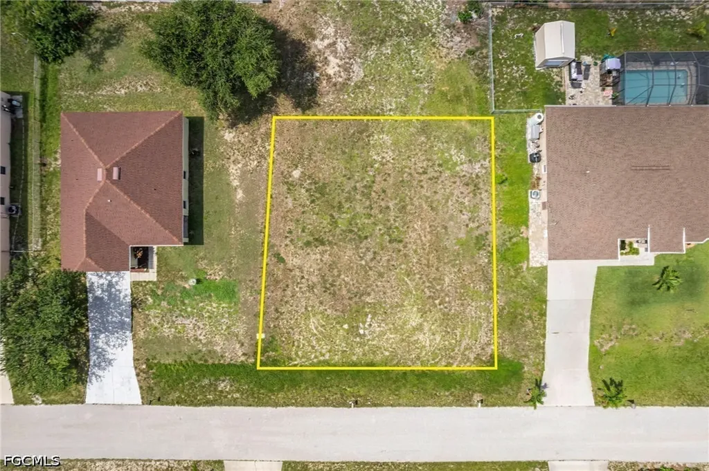 2021 NW 4th Street Cape Coral FL 33993