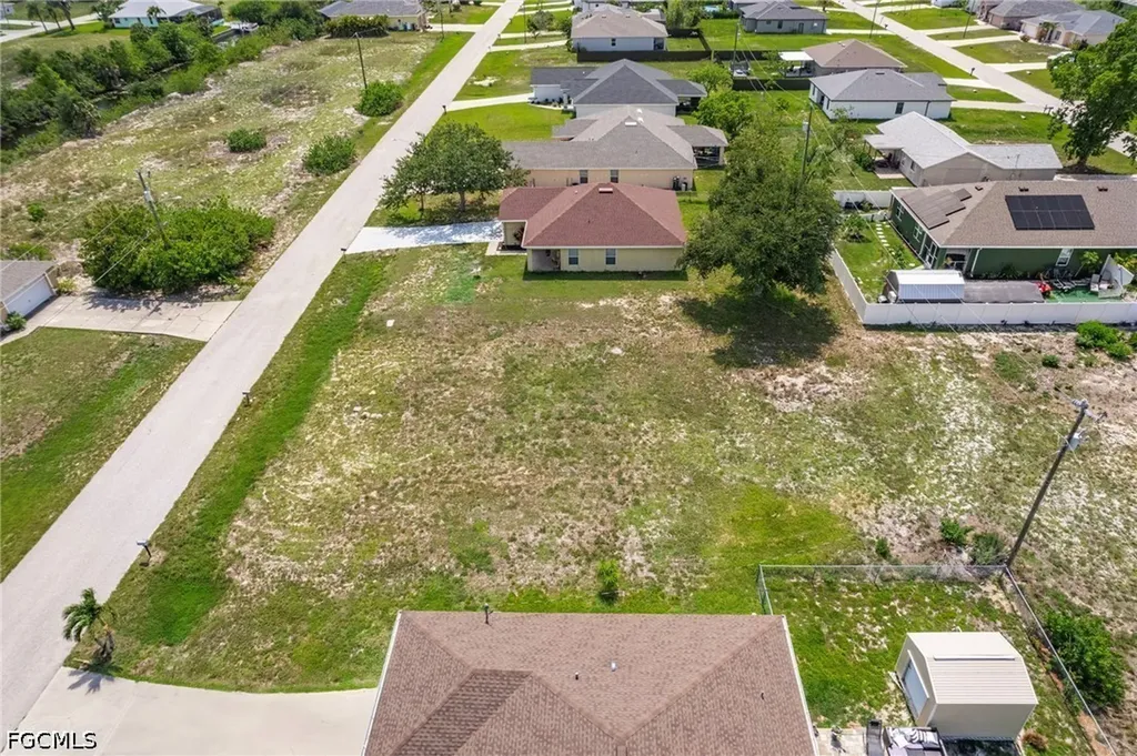 2021 NW 4th Street Cape Coral FL 33993