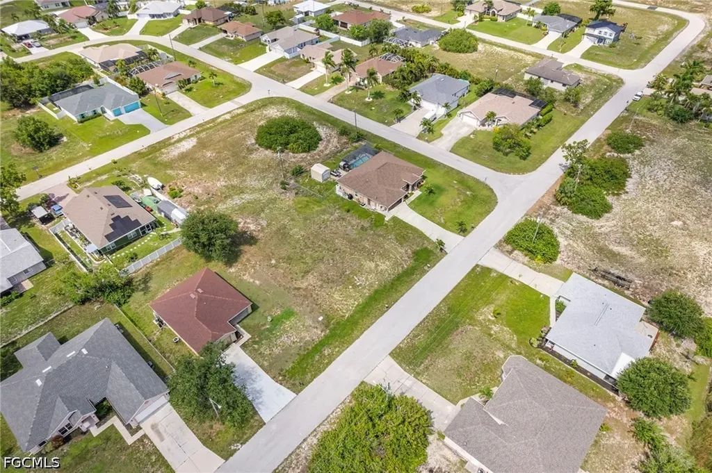 2021 NW 4th Street Cape Coral FL 33993
