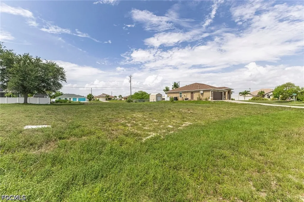 2021 NW 4th Street Cape Coral FL 33993