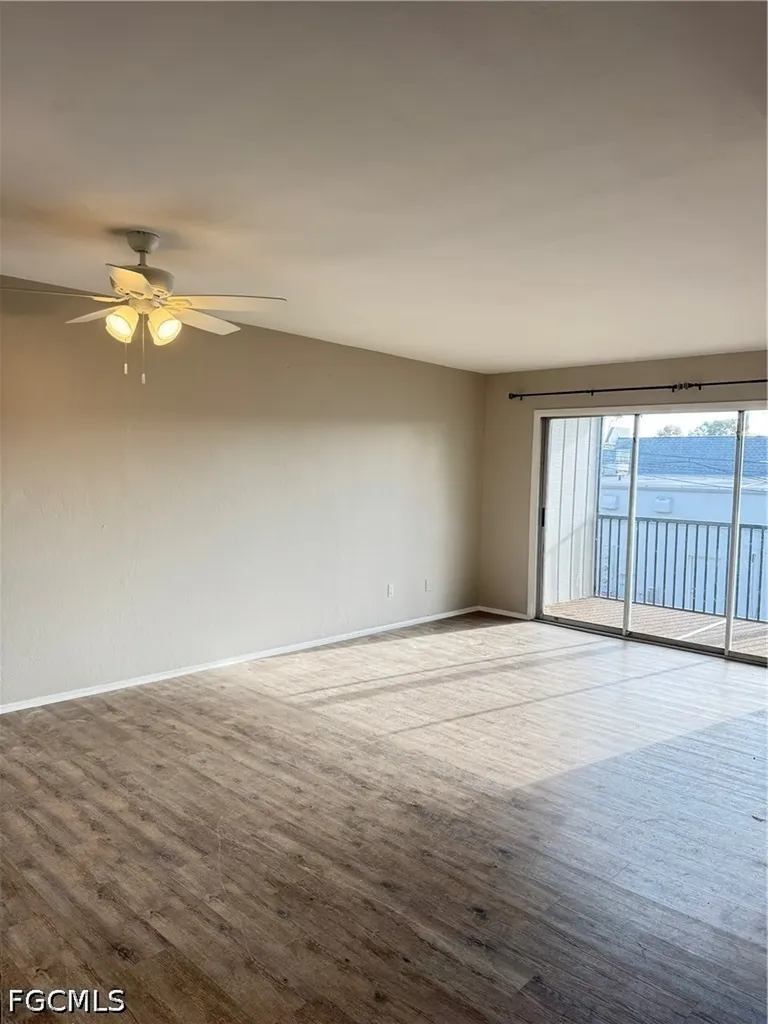 3325 SE 15th Place Cape Coral FL 33904