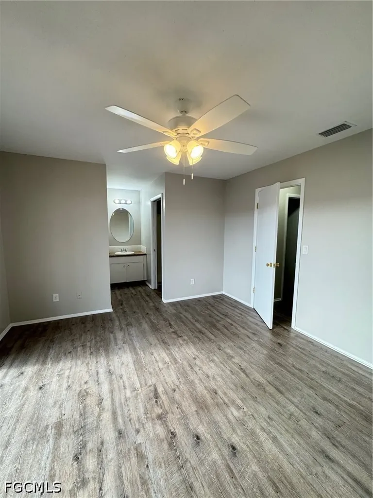 3325 SE 15th Place Cape Coral FL 33904
