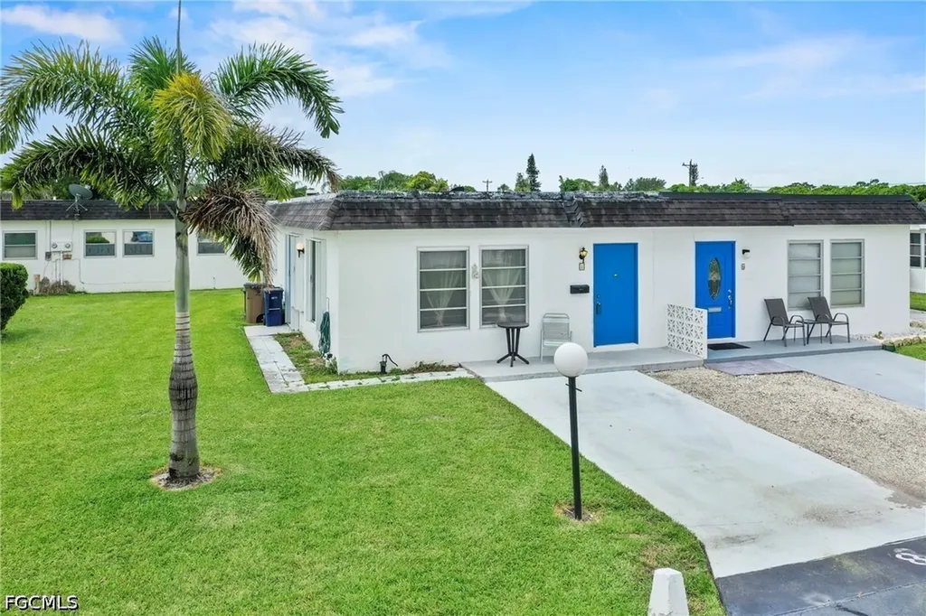 8 Tangerine Court Lehigh Acres FL 33936