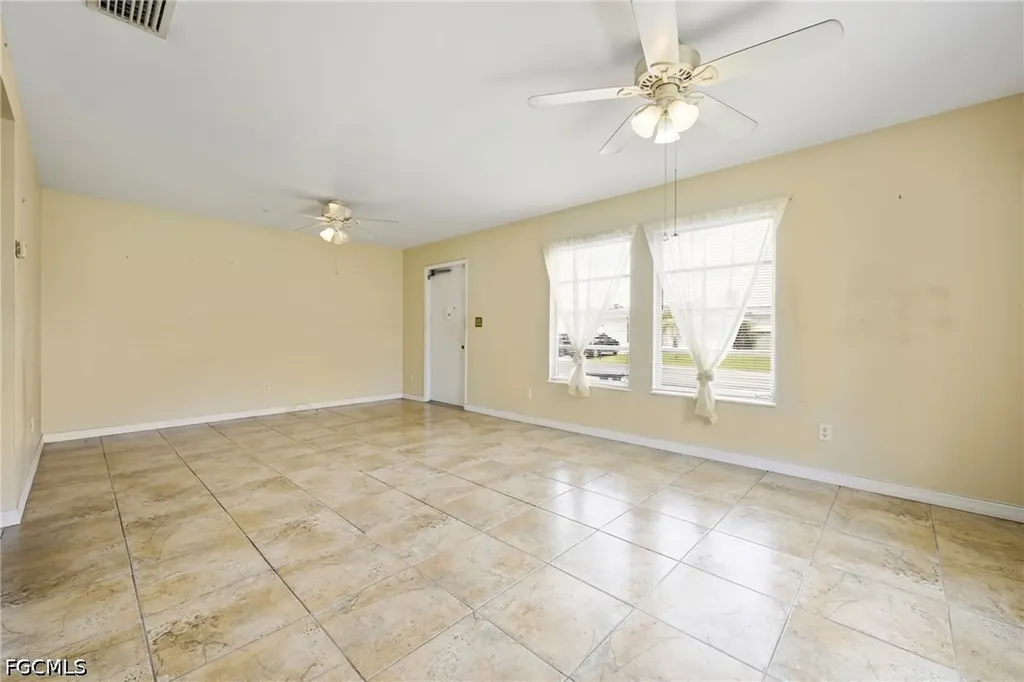 8 Tangerine Court Lehigh Acres FL 33936