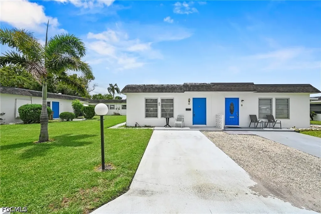 8 Tangerine Court Lehigh Acres FL 33936