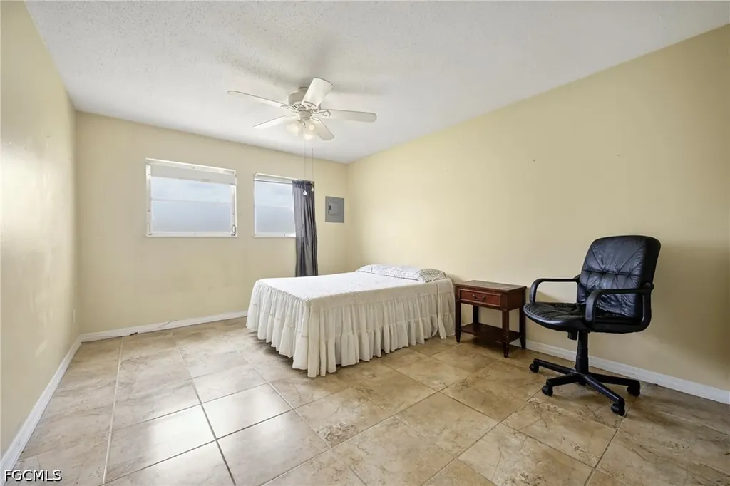 8 Tangerine Court Lehigh Acres FL 33936