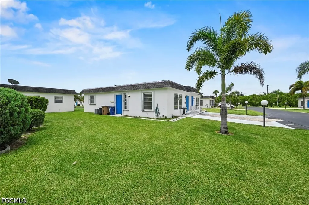 8 Tangerine Court Lehigh Acres FL 33936